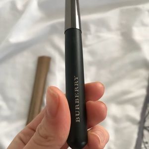 Burberry makeup brush “smoke and sculpt”